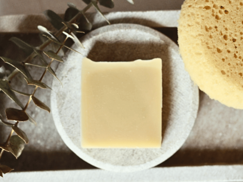 Head to Toe Little's Bar